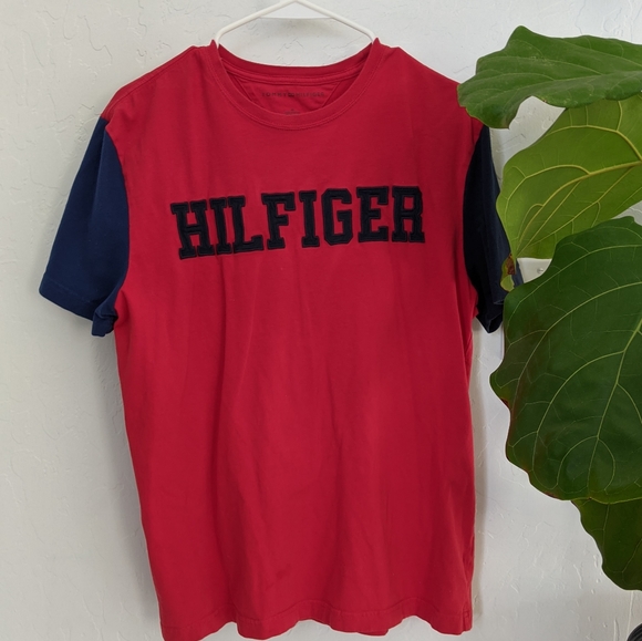 Essential Hilfiger T-shirt - Picture 2 of 5